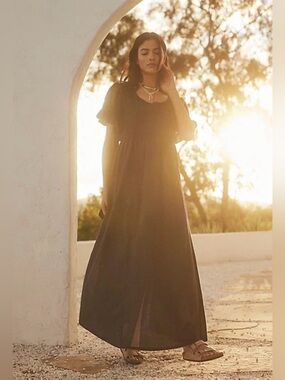 Free People Black Women's Maxi Dress with Short Puff Sleeves